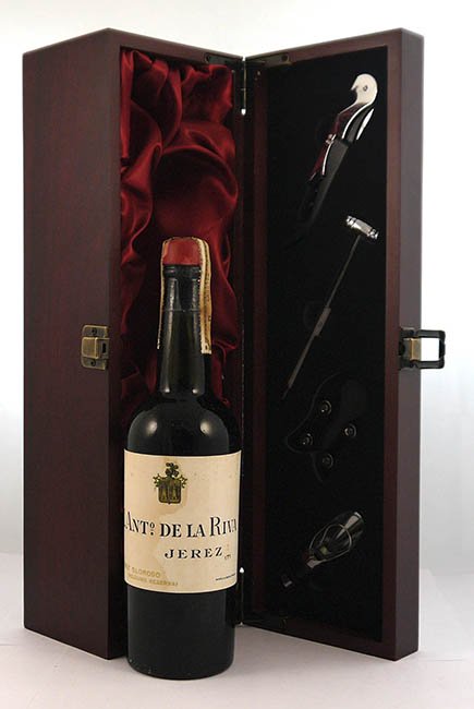 1940's Oloroso Viejsimo Sherry M. Ant. De La Riva 1940's (1/2 Bottle)