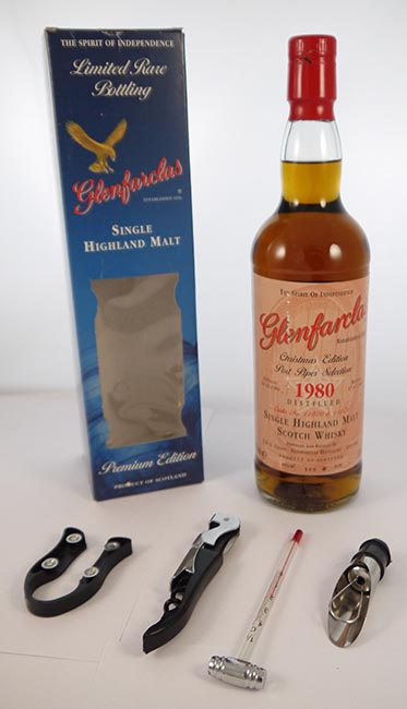 1980 Glenfarclas 28 Year Old Speyside Malt Whisky 1980 Christmas Edition Port Pipes Selection