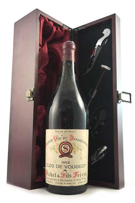 1952 Clos de  Vougeot 1952 Sichel & Fils Freres (Red wine)