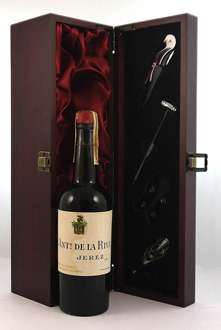 1940's Oloroso Viejísimo Sherry M. Ant. De La Riva 1940's (1/2 Bottle)