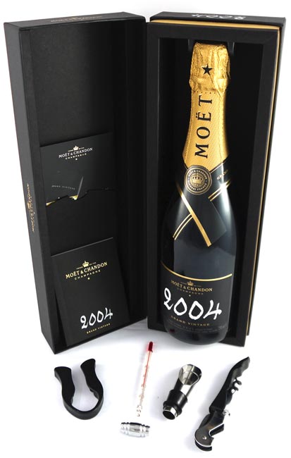 2004 Moet & Chandon Grand Brut Vintage Champagne 2004