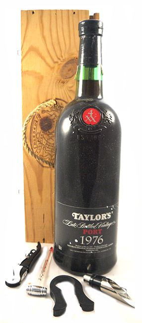 1976 Taylor's Late Bottled Vintage Reserve Port 1976 MAGNUM (Original box)