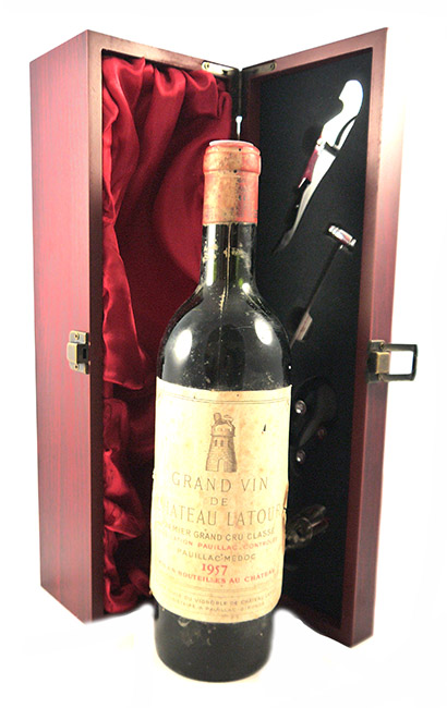 1957 Chateau Latour 1957 1er Grand Cru Classe Pauillac (Red wine) Top Shoulder