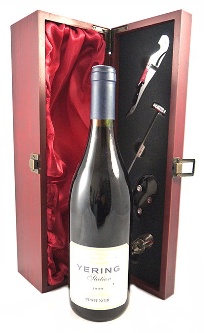1999 Yering Station 1999 Pinot Noir (Red wine)