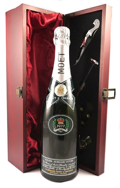 1977 Moet And Chandon Brut Vintage Champagne 1977 Silver Jubilee Cuvee