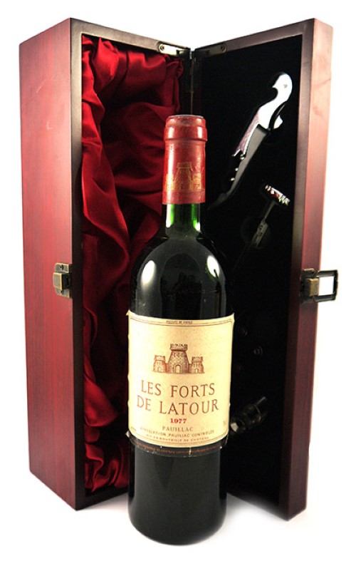 1977 Chateau Les Forts de Latour 1977 Pauillac (Red wine) (Mid low Shoulder)